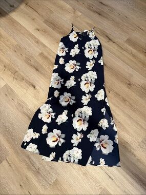 Eliane Rose Navy Floral Maxi Dress with White Blossom Print